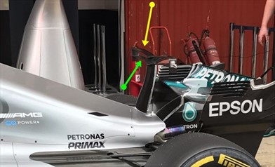 MERCEDES W08: la T Wing ha un doppio profilo - MERCEDES W08: la T Wing ha un doppio profilo