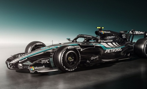 Mercedes W17, primo ruggito a Silverstone - Mercedes W17, primo ruggito a Silverstone