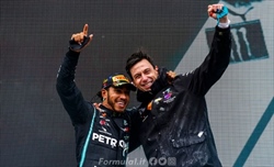 Mercedes, Wolff sul rinnovo di Hamilton: «Dopo il 2021 gli dobbiamo un ottavo mondiale» - Mercedes, Wolff sul rinnovo di Hamilton: «Dopo il 2021 gli dobbiamo un ottavo mondiale»