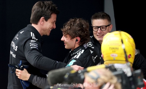 Mercedes, Wolff vuole già ridurre il perimetro delle battaglie tra Antonelli e Russell - Mercedes, Wolff vuole già ridurre il perimetro delle battaglie tra Antonelli e Russell