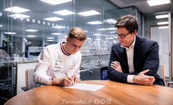 Mick Schumacher, il consiglio sul futuro arriva da Heidfeld. Intanto per il 2024... - Mick Schumacher, il consiglio sul futuro arriva da Heidfeld. Intanto per il 2024...
