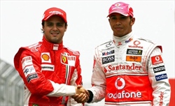 Mondiale 2008, il clamoroso scenario: Massa e Hamilton potrebbero condividere il titolo - Mondiale 2008, il clamoroso scenario: Massa e Hamilton potrebbero condividere il titolo