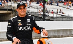 Hamilton-Leclerc, Montoya prevede scintille. E sul futuro di Sainz: «Ecco la scelta migliore» - Montoya: «Ecco la giusta soluzione per il futuro di Carlos Sainz»