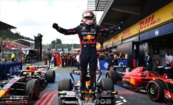 Montoya ne è sicuro: «Al posto di Max altri 7 o 8 piloti potrebbero essere campioni», ma chi sono? - Montoya ne è convinto: «Se non ci fosse Max otto piloti sarebbero campioni», ecco chi