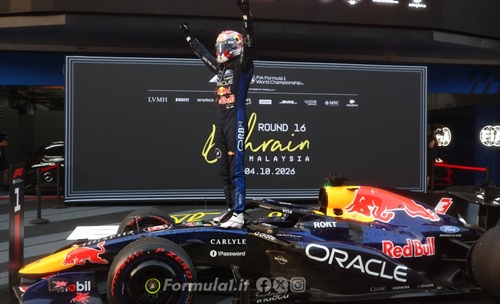 Montoya ne è sicuro: «Dopo Sepang la Mercedes è terrorizzata dalla Red Bull»