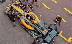 Neanche affidarsi alla strategia di Hamilton paga. Ricciardo resta fuori dalla top-10 a Monaco - Neanche affidarsi alla strategia di Hamilton paga. Ricciardo resta fuori dalla top-10 a Monaco