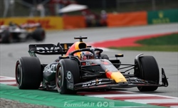 Verstappen è il pilota perfetto? L'analisi di Adrian Newey - Newey, Verstappen è il pilota perfetto di F1?: «Penso che lo sia. Lui guida al limite»