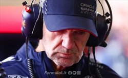 Newey: «Verstappen guida quasi inconsciamente. È una capacità che hanno solo i grandi» - Newey: «Verstappen guida la macchina quasi inconsciamente. È una capacità che hanno i grandi»