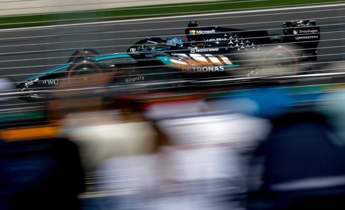 «Non è cosi che si lavora in Formula 1»: cosa succede tra McLaren e Mercedes?