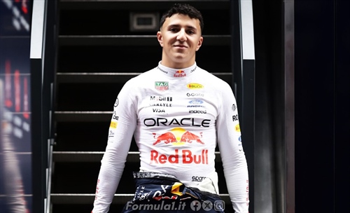Non solo Norris, anche Hadjar costretto alla rimonta a Spa - Non solo Norris, anche Hadjar costretto alla rimonta in Belgio