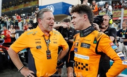 Norris rivela il grande obiettivo della McLaren per il 2025: «Non ci siamo mai riusciti» - Norris rivela il grande obiettivo della McLaren per il 2025: «Non ci siamo mai riusciti»