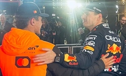Norris si congratula con Verstappen: «Un'ottima stagione. Noi non eravamo pronti»