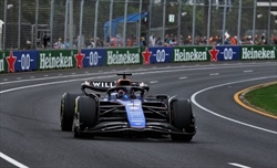Nuova power unit per Verstappen e Albon. La Williams sta usando la vettura 23