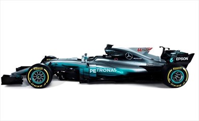 Nuove regole: Mercedes presenta la nuova livrea - Nuove regole: Mercedes presenta la nuova livrea