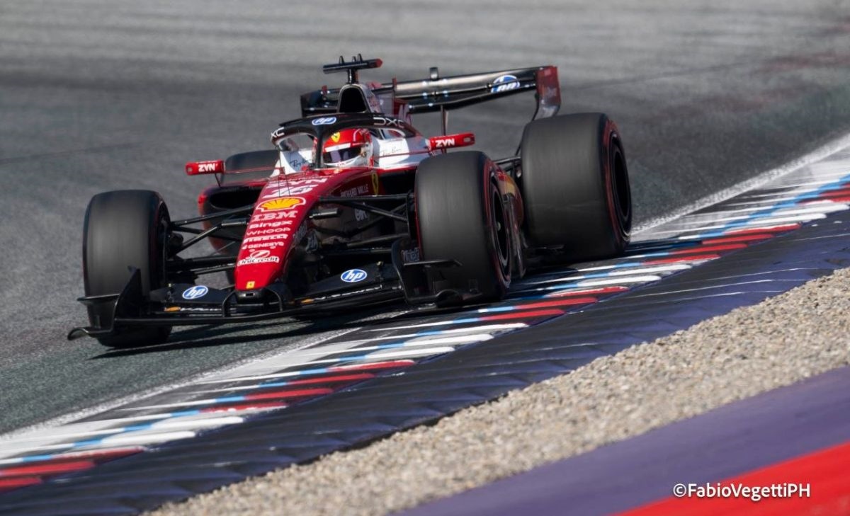 Oltre la polemica - Russell in pole con handicap, Ferrari fortunata