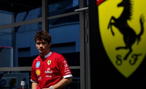 Osannato e disprezzato, tutto in un weekend. Lo strano caso di Leclerc - Osannato e dispresprezzato, tutto in un weekend. Lo strano caso di Leclerc