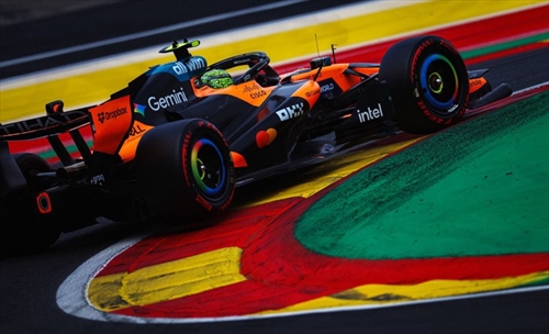 Passi avanti per Mclaren: Norris convince, Piastri deve ritrovarsi