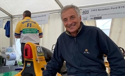 Patrese: «Firmai una lettera d'intenti con la Ferrari, poi... Binotto? Un granchio la smentita» - Patrese: «Firmai una lettera d'intenti con la Ferrari, poi... Binotto? Un granchio la smentita»