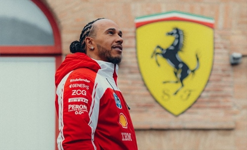 Patrese ritratta su Hamilton, l'ottavo titolo è tutto un fattore mentale