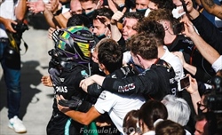 Perché è così difficile tifare Hamilton in Italia?