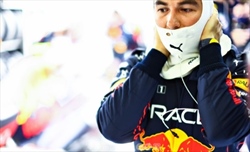 Perez: Giornata deludente, ma il campionato di F1 è lungo. Che fatica tenere dietro Hamilton - Perez