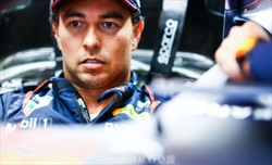 Perez: «Io rinnovato per facilitare Verstappen? Mi concentro su di me