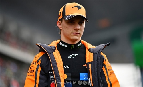 Piastri non corre, ma ride il suo conto in banca: i guadagni per stare fermo