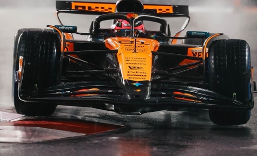 Piastri la bandiera gialla lo ostacola in qualifica: «Un peccato non poter fare di più» - Piastri rallenta per bandiera gialla: «Un peccato non poter fare di più»