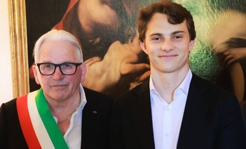 Piastri riceve il Trofeo Bandini e incontra i suoi «avi» italiani