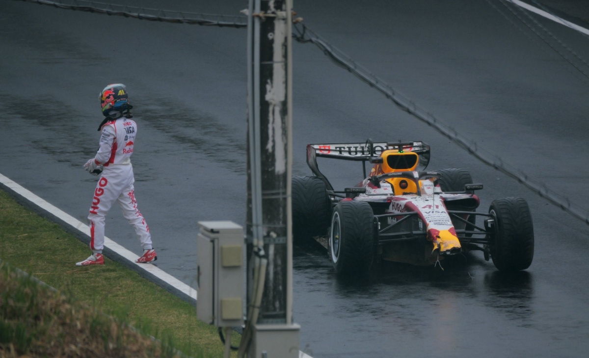 Pirelli sfida la pioggia: Suzuka diventa il laboratorio del bagnato