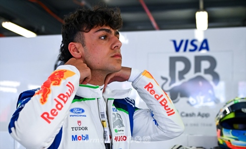 Prima qualifica e subito a bersaglio: Lindblad centra il Q3