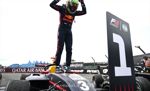 Promuovere Lindblad in Formula 1 è giusto perchè... - Promuovere Lindblad in Formula 1 è giusto perchè...