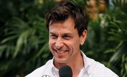 Pronostici iridati, Wolff: «Ora che Verstappen ha l'auto più veloce sarà tutto facile per lui»