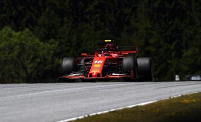 Prove libere Austria: Leclerc chiude in testa nelle FP2, Vettel evita il muro dopo un errore - Prove libere Austria: Leclerc chiude in testa nelle FP2, Vettel evita il muro dopo un errore