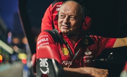Qualifica dolceamara per la Ferrari ma la notizia più incoraggiante è un’altra: ecco l’anticipazione di Vasseur - Qualifica dolceamara per la Ferrari ma la notizia più incoraggiante è un’altra: ecco l’anticipazione di Vasseur