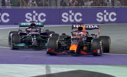 Quando Verstappen meritava la squalifica con bandiera nera: GP Arabia Saudita 2021 - Quando Verstappen meritava la squalifica con bandiera nera: GP Arabia Saudita 2021