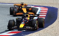 Red Bull accusa la McLaren: sotto investigazione l'impianto frenante della MCL38