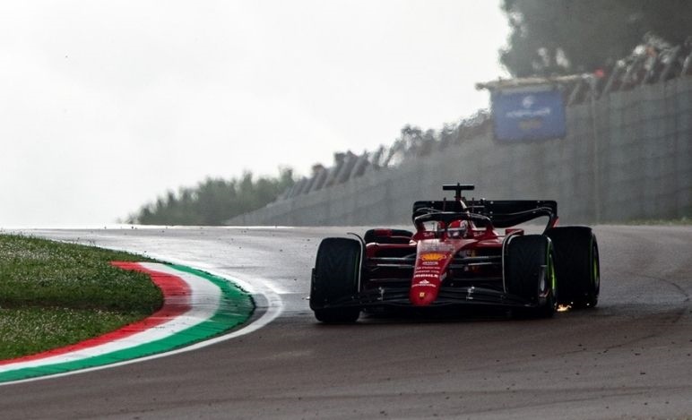 Red Bull ha un vantaggio sulla Ferrari, Binotto individua il punto debole della F1-75 Red Bull ha un vantaggio sulla Ferrari, Binotto individua il punto debole della F1-75