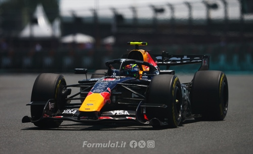 Red Bull, Hadjar richiamato dai commissari: rischia la squalifica