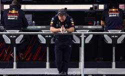 Red Bull, Horner ammette: Mercedes W13 legale