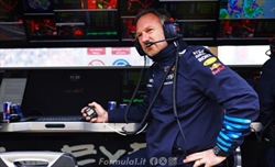 Red Bull, Horner: «Persi tre decimi con il danno al fondo. Perez? Deve ritrovarsi»