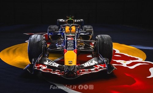 Red Bull, la nuova era inizia dalla RB22: ecco la monoposto 2026 - Red Bull, la nuova era inizia dalla RB22: ecco la monoposto 2026