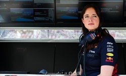 Red Bull, la stratega Hannah Schmits paragona il suo lavoro con una partita di Monopoly - Red Bull, la stratega Hannah Schmits paragona il suo lavoro con una partita di Monopoly