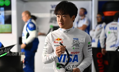 Red Bull: Max mette una pezza, ma che fatica per Lawson. E forse Perez aveva ragione... - Red Bull: Max mette una pezza, ma che fatica per Lawson. E forse Perez aveva ragione