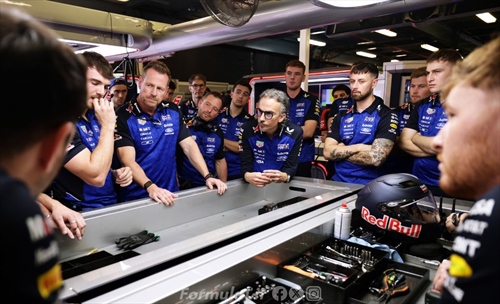 Red Bull in affanno, ma avverte Mercedes: «Torneremo al vertice» - Red Bull Mercedes