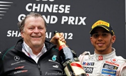 Red Bull-Mercedes, l'ex consiglia: Tenere la bocca chiusa è indice di grandezza - Red Bull-Mercedes, l'ex sentenzia: Tenere la bocca chiusa è indice di grandezza