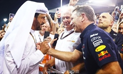 Red Bull, quella vittoria che costa caro. Horner scherza: «Conto FIA incredibile»