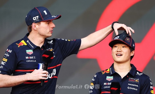 Red Bull, Tsunoda si scontra con la realtà: «Verstappen ha una percezione diversa dalla mia»