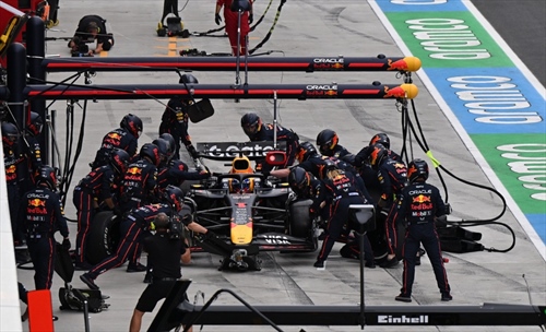 Red Bull, un weekend da dimenticare: «Prestazione insufficiente, torneremo più forti» - Red Bull, un weekend da dimenticare: «Prestazione insufficiente, torneremo più forti»