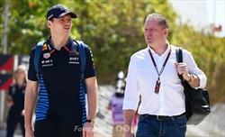 Red Bull, Verstappen non vince in casa e papà Jos tuona: «La situazione è gravissima»